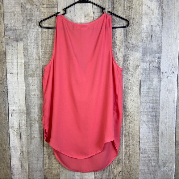 Three Pink Hearts Trixxi Size Large V-Neck Light Weight Peach Color Tank… - Picture 2 of 6
